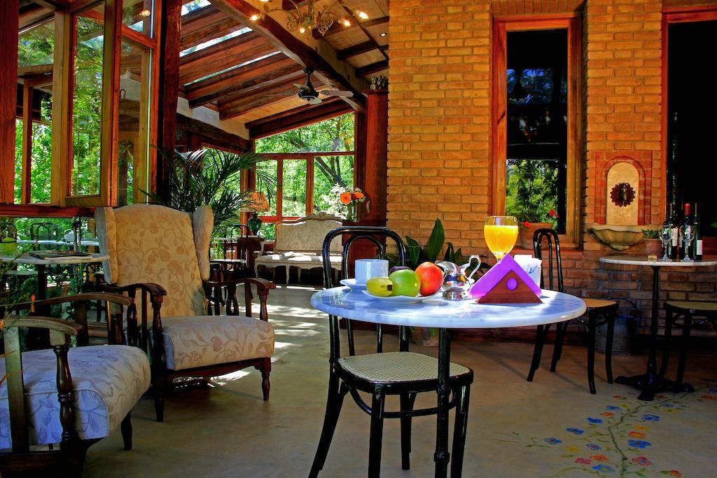 Casa Glebinias Hotel Chacras de Coria Luaran gambar