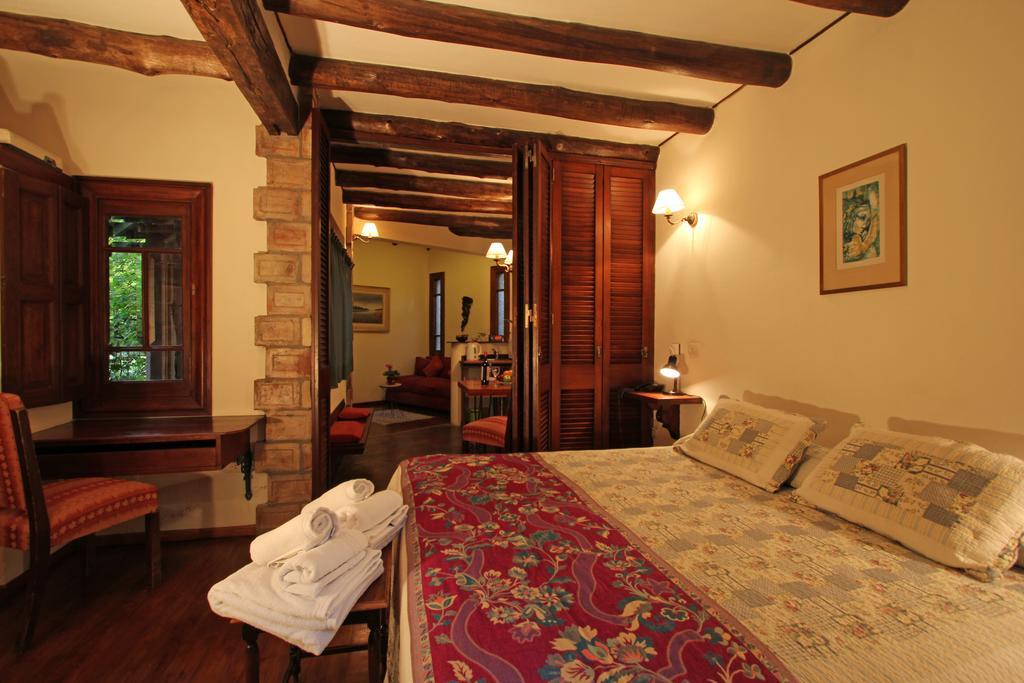 Casa Glebinias Hotel Chacras de Coria Luaran gambar