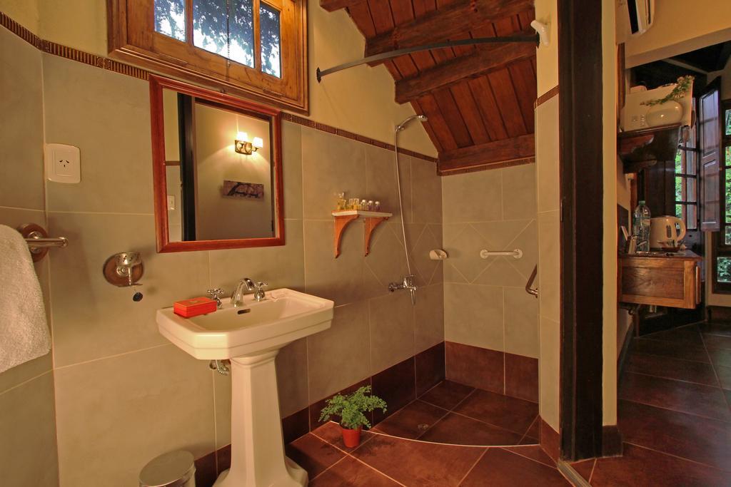 Casa Glebinias Hotel Chacras de Coria Luaran gambar