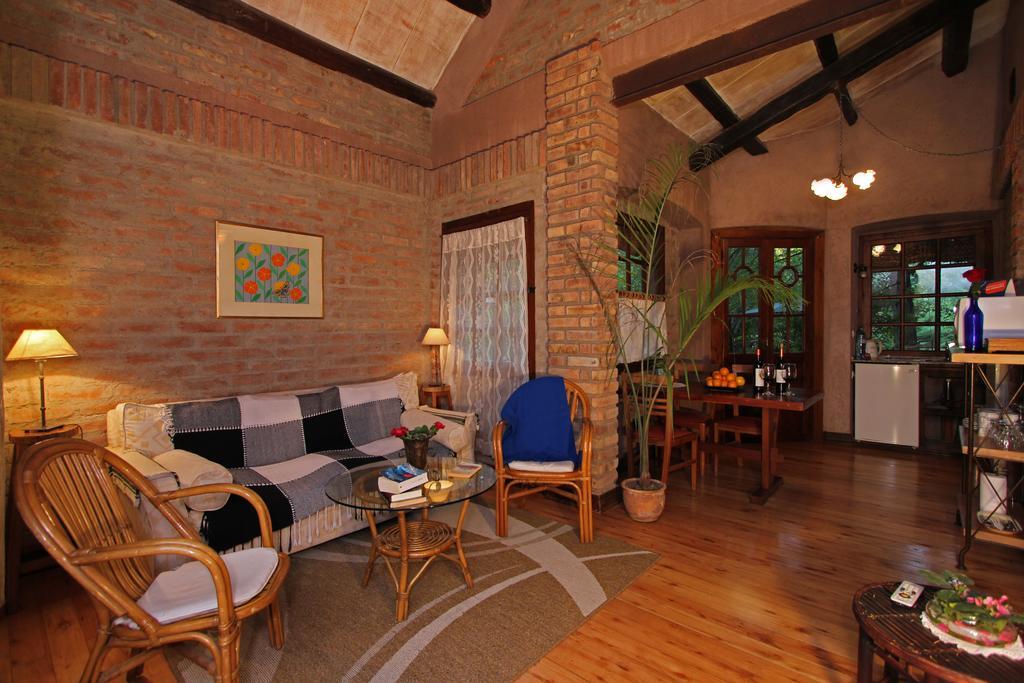 Casa Glebinias Hotel Chacras de Coria Luaran gambar